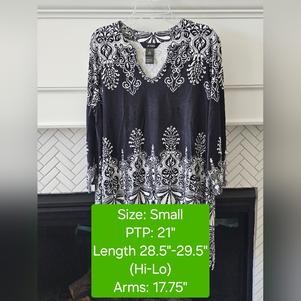 ali miles V-Neck, 3/4 sleeve Abstract Print Tunic Top, EUC, Size Small